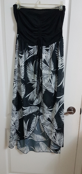 Beach Cover Up - Picture 2 of 3